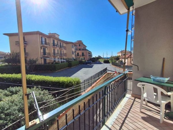 appartamento in vendita a Borgio Verezzi in zona Borgio