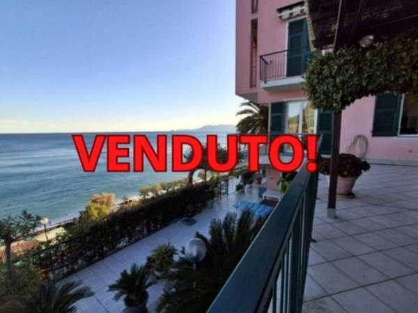 appartamento in vendita a Borgio Verezzi in zona Borgio