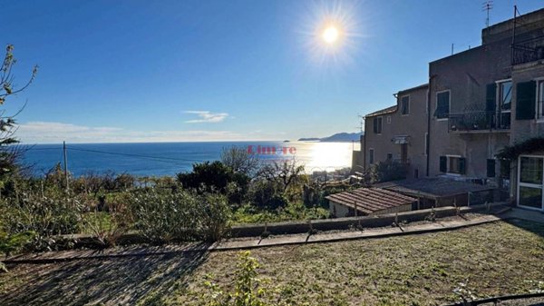 appartamento in vendita a Borgio Verezzi in zona Verezzi