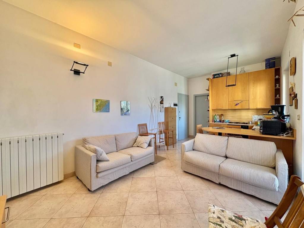 appartamento in vendita a Borgio Verezzi in zona Borgio