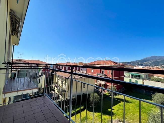 appartamento in vendita a Borgio Verezzi in zona Borgio