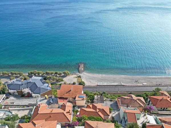 appartamento in vendita a Borgio Verezzi in zona Borgio