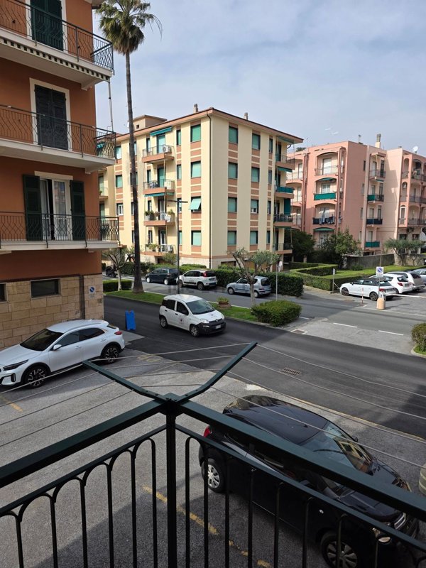 appartamento in vendita a Borgio Verezzi in zona Borgio