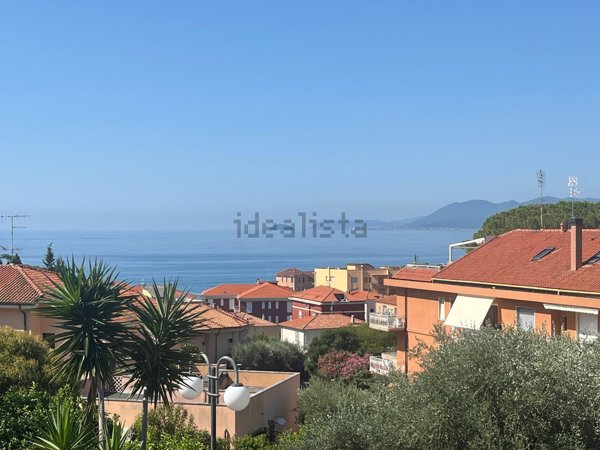 casa indipendente in vendita a Borgio Verezzi in zona Borgio