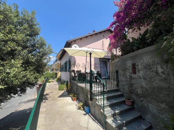 casa indipendente in vendita a Borgio Verezzi in zona Borgio