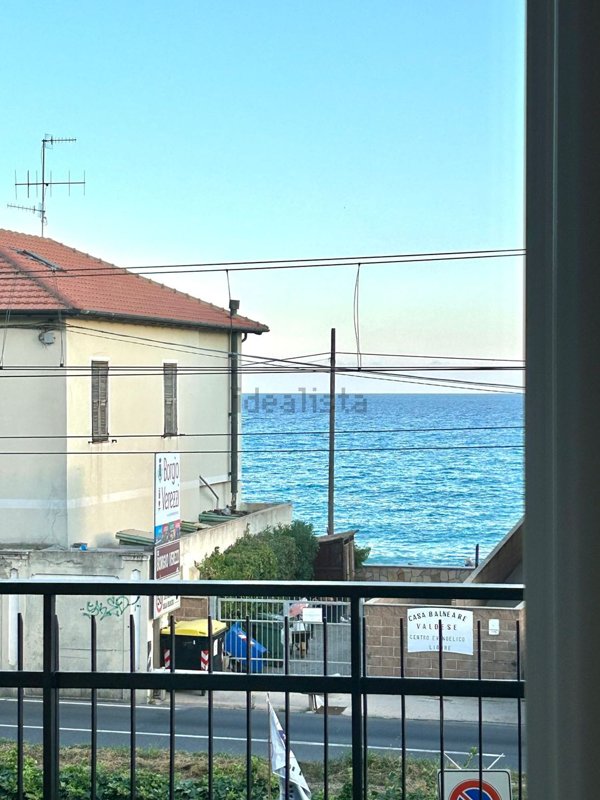 appartamento in vendita a Borgio Verezzi in zona Borgio
