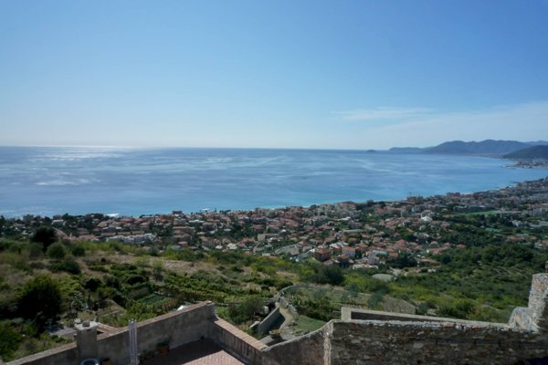 casa indipendente in vendita a Borgio Verezzi