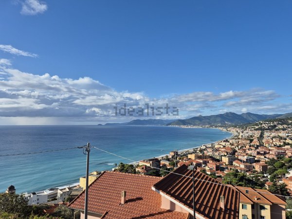 casa indipendente in vendita a Borgio Verezzi in zona Borgio