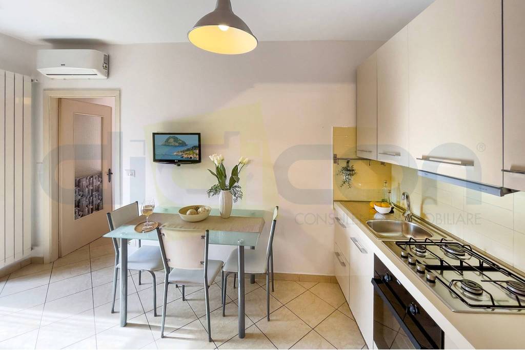 appartamento in vendita a Borgio Verezzi in zona Borgio