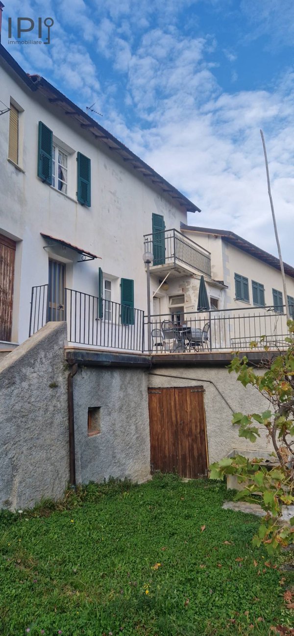 casa indipendente in vendita a Bormida in zona Chiesa