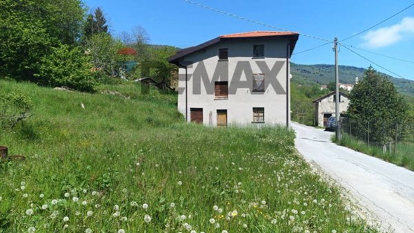 casa indipendente in vendita a Bormida