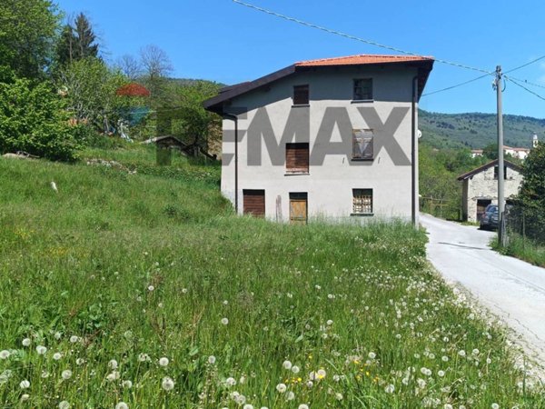 casa indipendente in vendita a Bormida in zona Chiesa