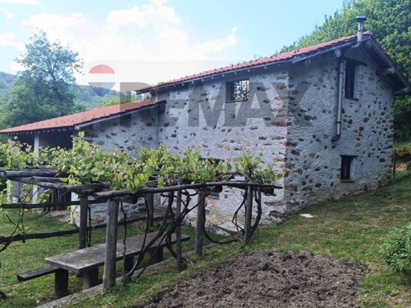 casale in vendita a Bormida