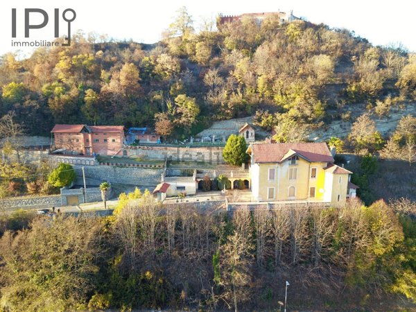 casa indipendente in vendita a Cairo Montenotte