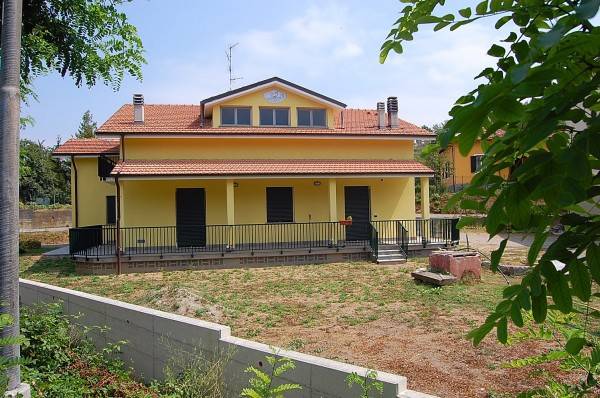 casa indipendente in vendita a Cairo Montenotte