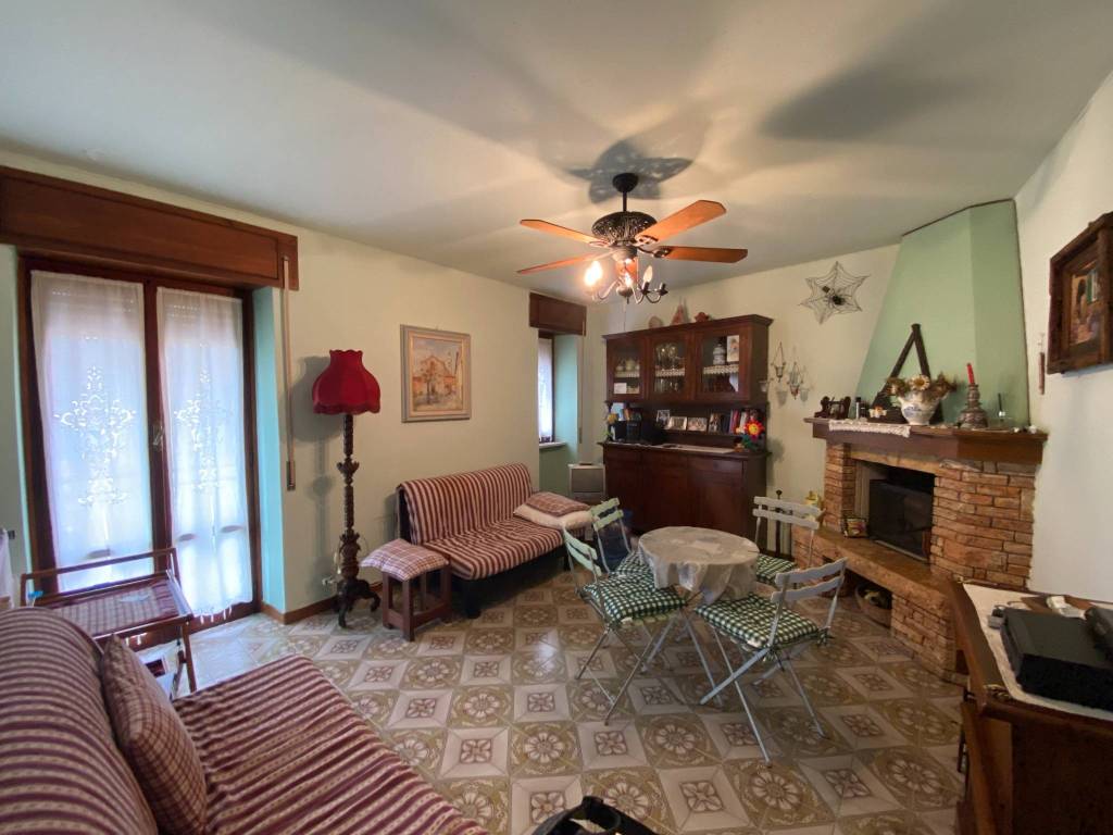 casa indipendente in vendita a Cairo Montenotte