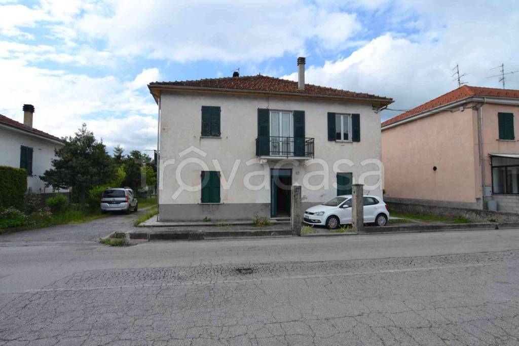 appartamento in vendita a Cairo Montenotte in zona Bragno