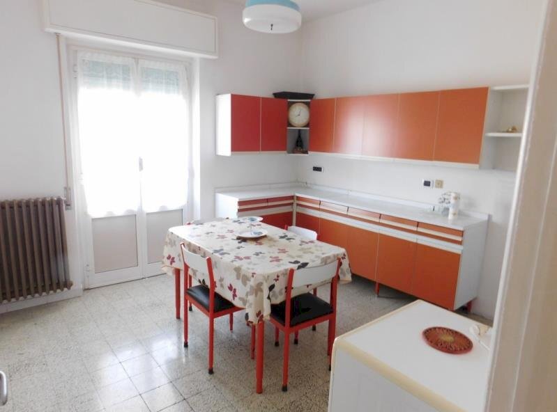 appartamento in vendita a Cairo Montenotte in zona Monti