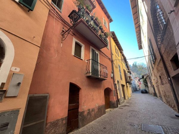 appartamento in vendita a Cairo Montenotte