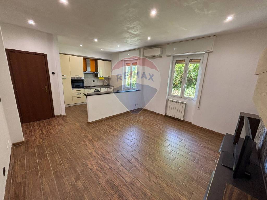 appartamento in vendita a Cairo Montenotte in zona Ferrania