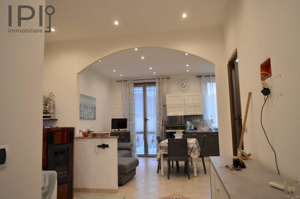 casa indipendente in vendita a Cairo Montenotte