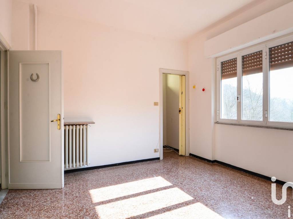 appartamento in vendita a Cairo Montenotte in zona Ferrania