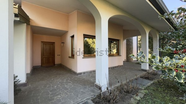 casa indipendente in vendita a Cairo Montenotte