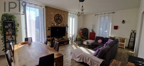 appartamento in vendita a Cairo Montenotte in zona Ferrania