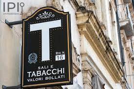 negozio in vendita a Cairo Montenotte