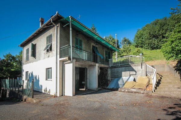 casa indipendente in vendita a Cairo Montenotte