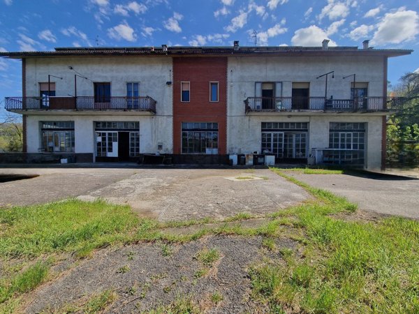 casa indipendente in vendita a Cairo Montenotte