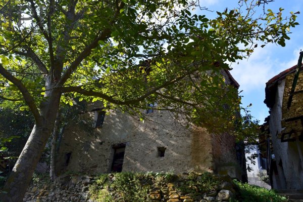 casa indipendente in vendita a Cairo Montenotte