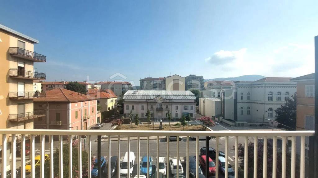 appartamento in vendita a Cairo Montenotte