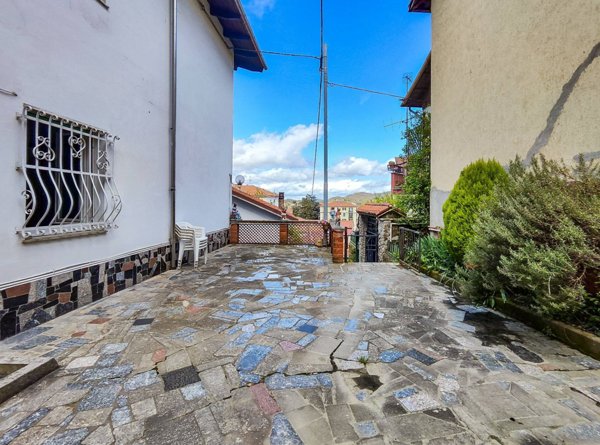 casa indipendente in vendita a Cairo Montenotte