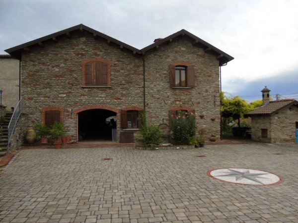 casa indipendente in vendita a Cairo Montenotte