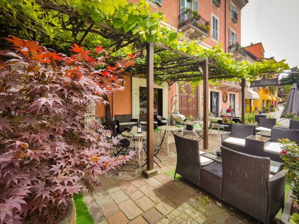 negozio in vendita a Cairo Montenotte