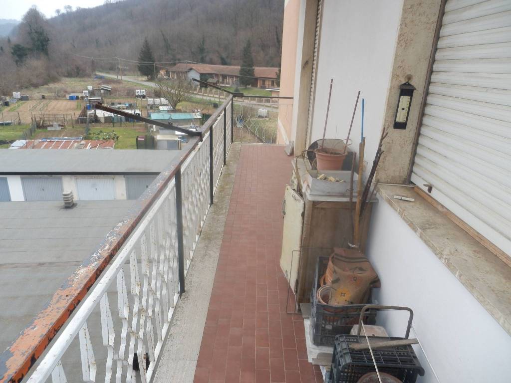 appartamento in vendita a Cairo Montenotte in zona Monti