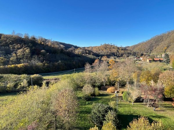 appartamento in vendita a Cairo Montenotte in zona Ferrania