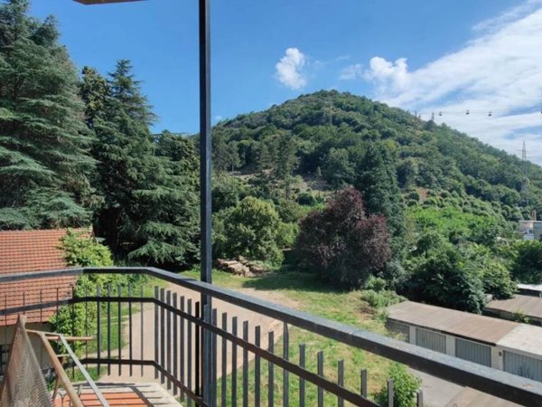 appartamento in vendita a Cairo Montenotte in zona Ferrania