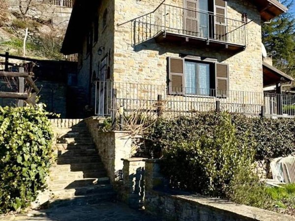 casa indipendente in vendita a Cairo Montenotte