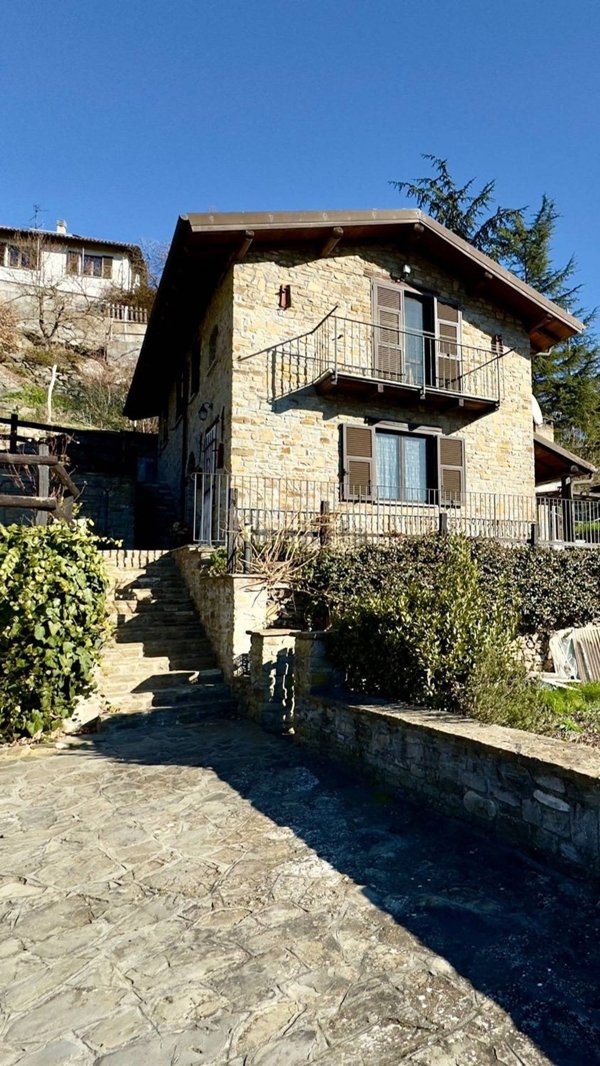 casa semindipendente in vendita a Cairo Montenotte