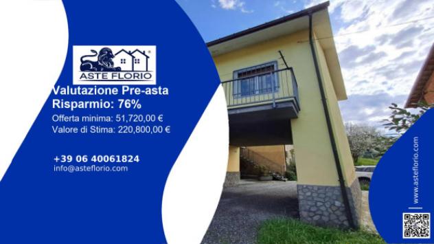 casa indipendente in vendita a Cairo Montenotte in zona Ville