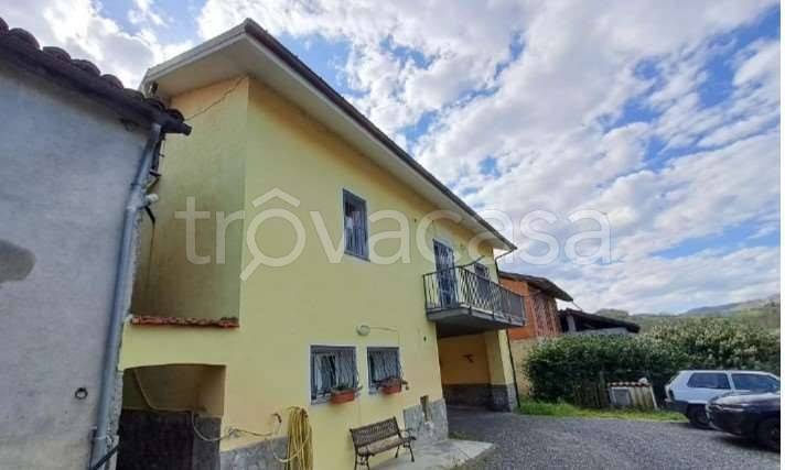 casa indipendente in vendita a Cairo Montenotte