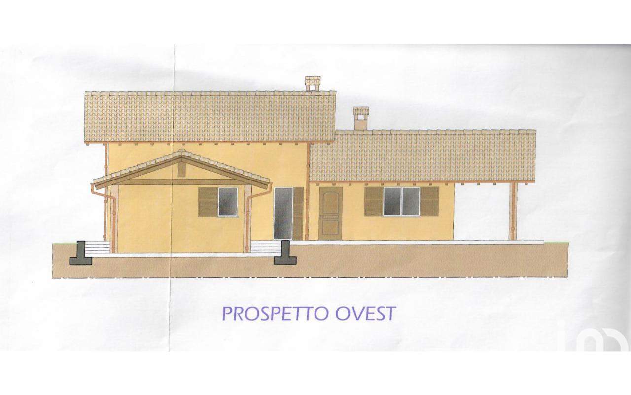 casa indipendente in vendita a Cairo Montenotte in zona Ville