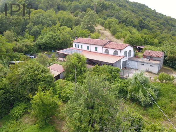 casa indipendente in vendita a Cairo Montenotte