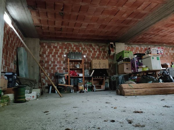 locale di sgombero in vendita a Cairo Montenotte