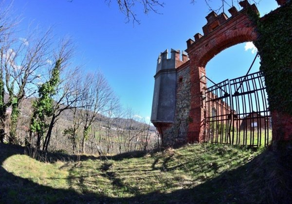 casa indipendente in vendita a Cairo Montenotte
