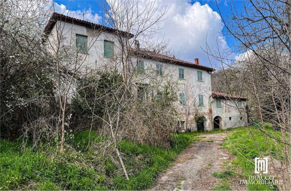 casale in vendita a Cairo Montenotte