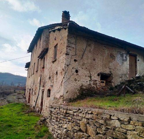 casa indipendente in vendita a Cairo Montenotte