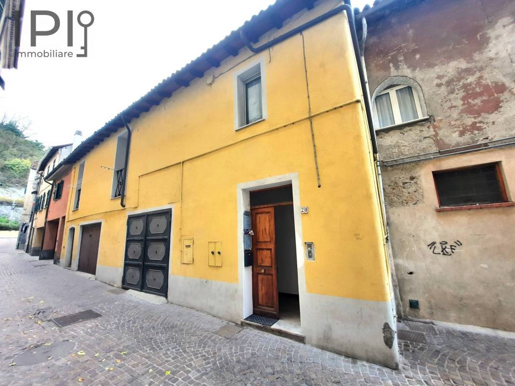 appartamento in vendita a Cairo Montenotte